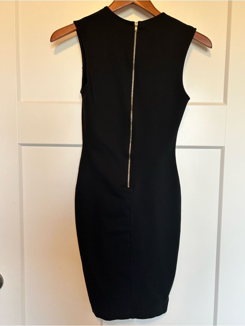 Lulus Deep V-Neck Sleeveless Sheath Dress - Little Black Dress (LBD) Small - Picture 4 of 7